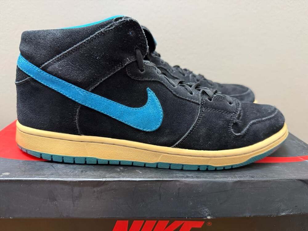 Nike SB Dunk Mid Pro Black Blue Suede Skate Shoes
